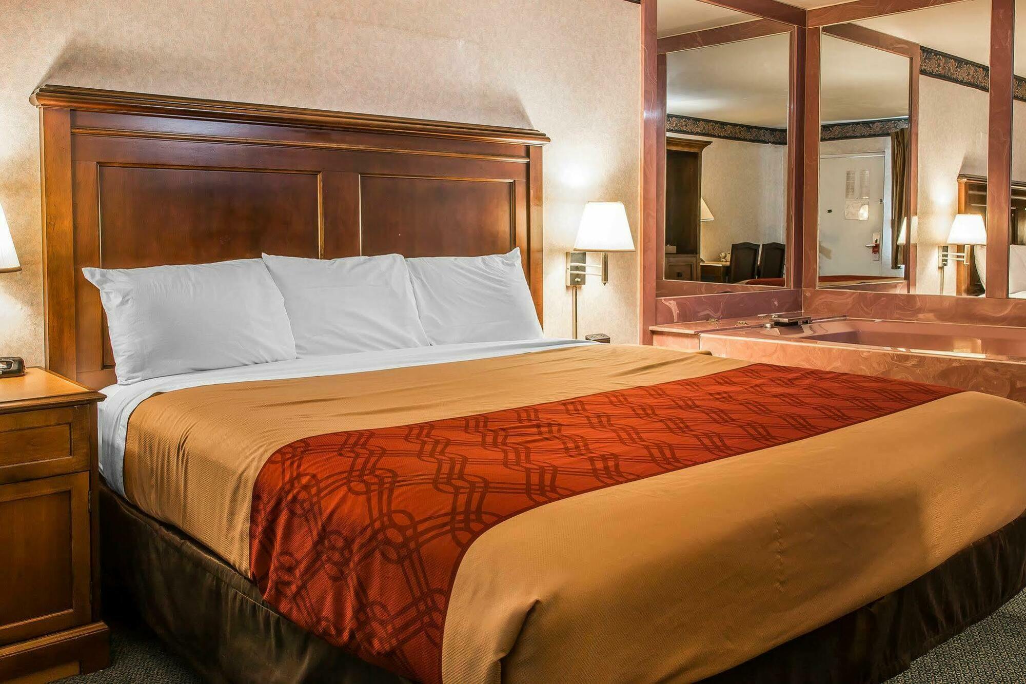 Surestay Hotel By Best Western Findlay Eksteriør billede