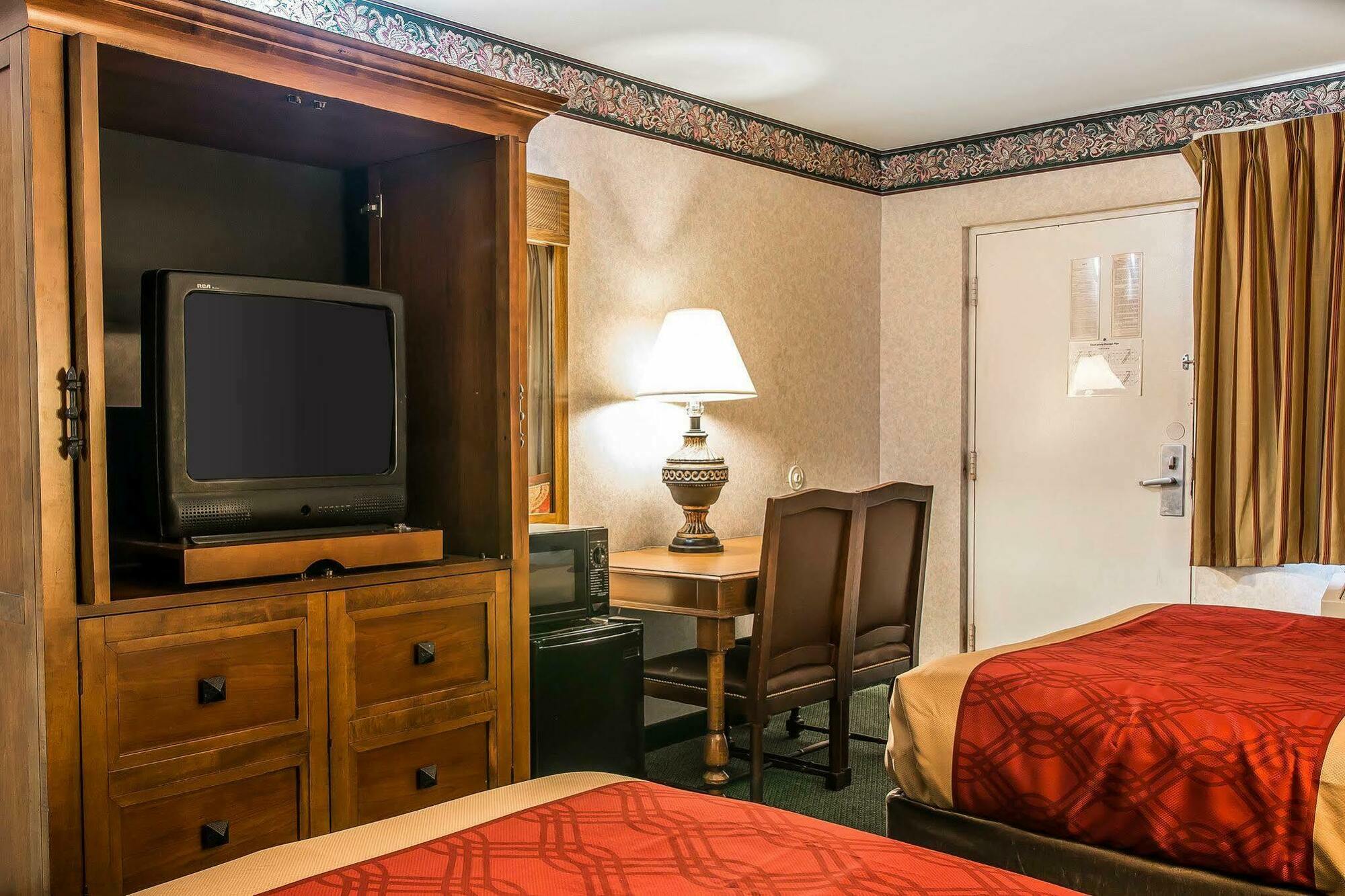 Surestay Hotel By Best Western Findlay Eksteriør billede